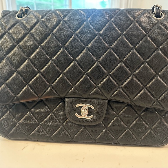 Chanel Maxi Caviar Single Flap - Picture 1 of 16